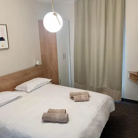 Rooms&apartments Nada 2* بريفلاكا