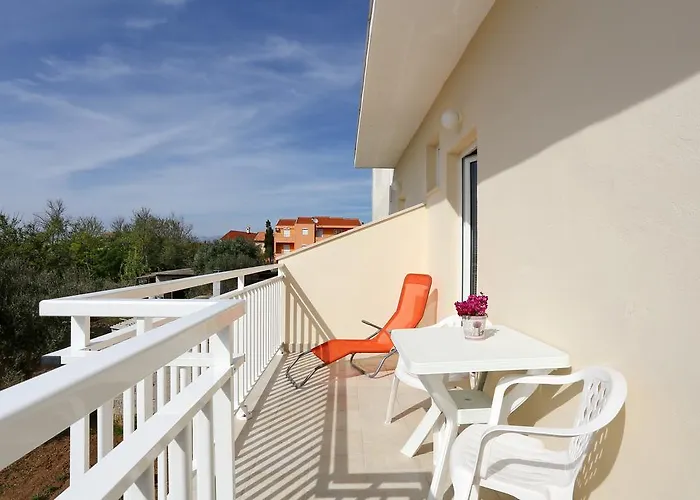 Rooms&apartments Nada