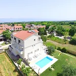 krevet i doručak Rooms&apartments Nada 2*