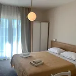 Rooms&apartments Nada krevet i doručak