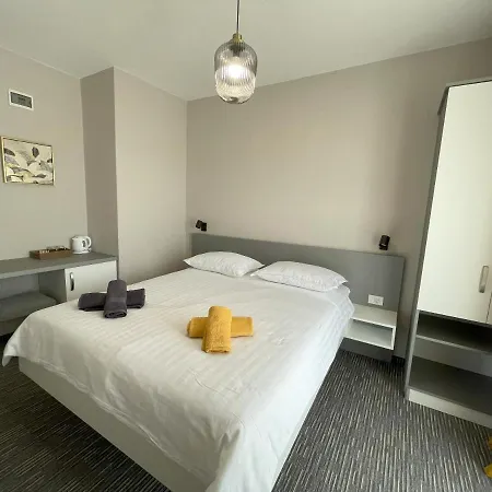 krevet i doručak Rooms&apartments Nada 2*