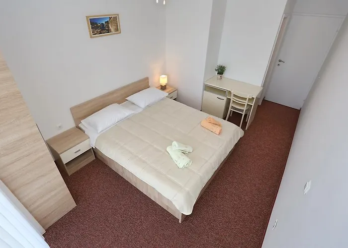 Bed & Breakfast Rooms&apartments Nada